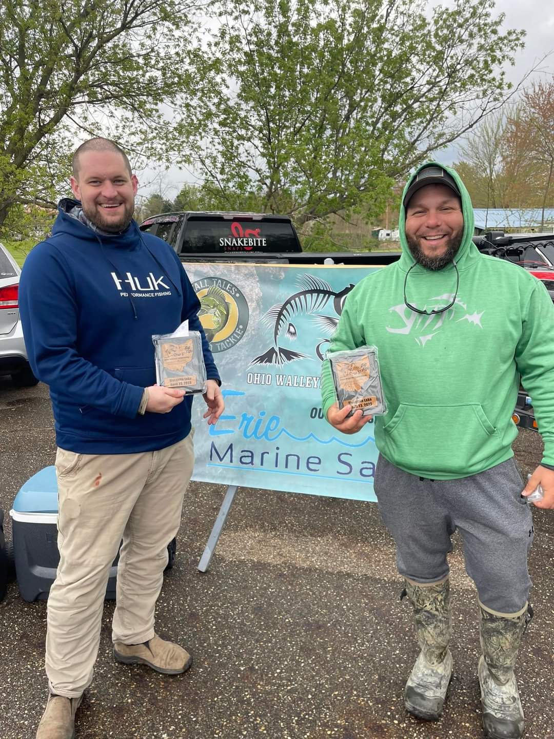 Mosquito Lake wildlife officials collect walleye eggs to ensure